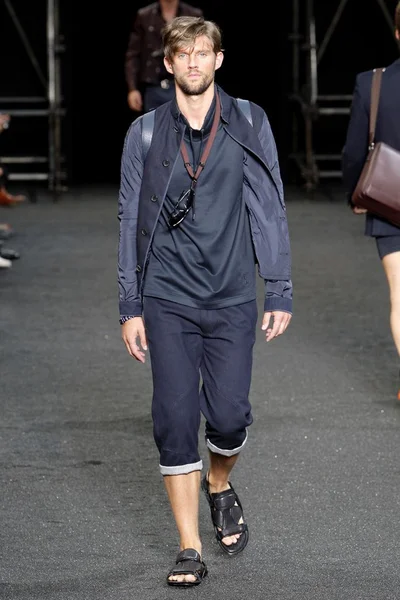 Look 36